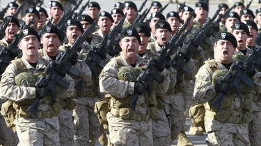 Familiares de ejecutados políticos critican suaves sanciones del Ejército a oficiales por homenaje a Krassnoff