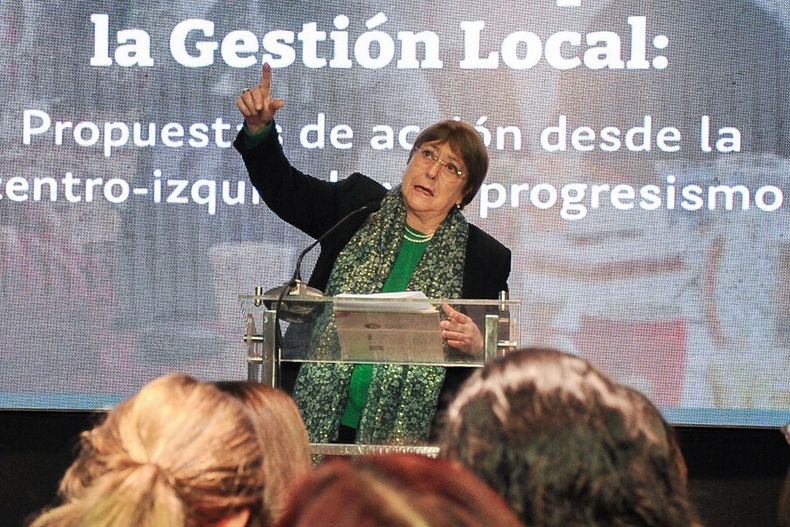 michelle bachelet figura presidencial.jpg