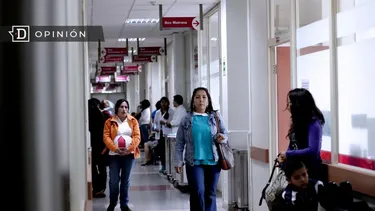El Desconcierto | 31371 sala de un hospital con mujeres esperando.webp
