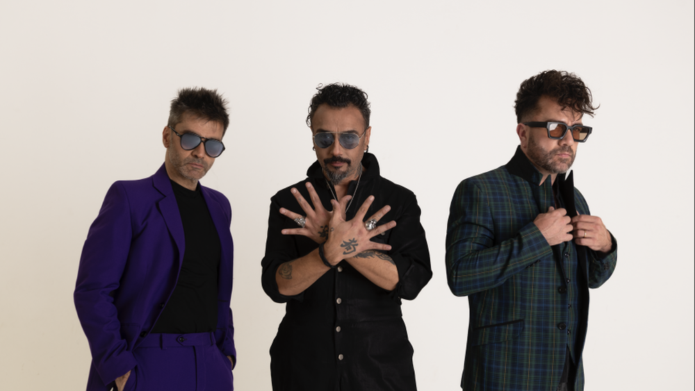 Con 17 shows Lucybell recorre con su tour “Sesión 3000” Chile con nuevas reediciones y temas