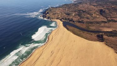Buscan exigir evaluación ambiental a futuras casas en la playa de Tunquén