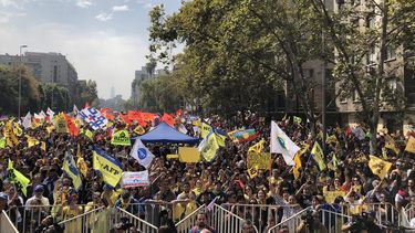 VIDEO| Con presencia de diputados del Frente Amplio y Partido Comunista se desarrolló una nueva marcha No + AFP