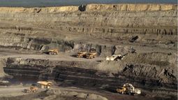 Corte Suprema ordena realizar inédita consulta ciudadana sobre actividades mineras en Isla Riesco