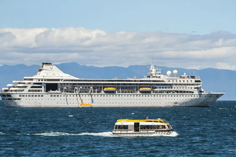 15656 crucero.webp