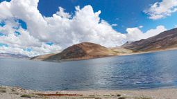 Complejo Volcánico Laguna del Maule registra sismo este lunes y Senapred mantiene perímetro por emisión de CO2