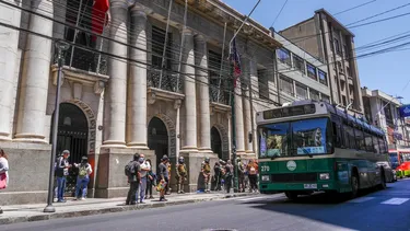 Fue a juicio por vendedor ambulante que comercializaba lo mismo que él y frente a su local: Corte ordena a Municipalidad reubicarlo