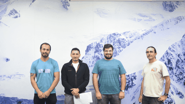 Científicos chilenos investigan resistencia de las plantas a la salinidad en la Antártica