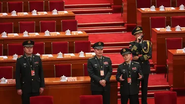 Enfoque en tecnología submarina, ciberespacio y drones: Ejército y policía chinos piden a asamblea popular más apoyo militar