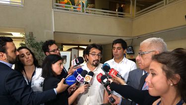 Senador del FA Juan Ignacio Latorre anuncia que votará por Guillier en segunda vuelta