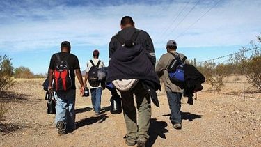 La mal llamada crisis migratoria y su eco en Chile: El relato de dos dominicanos que cruzaron fronteras