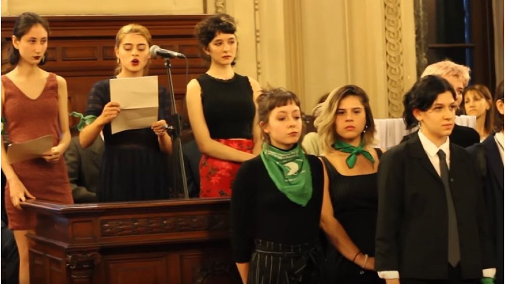 Ya no les tenemos miedo: Estudiantes de Colegio Nacional Buenos Aires denunciaron a directivos y profesores durante ceremonia de egreso