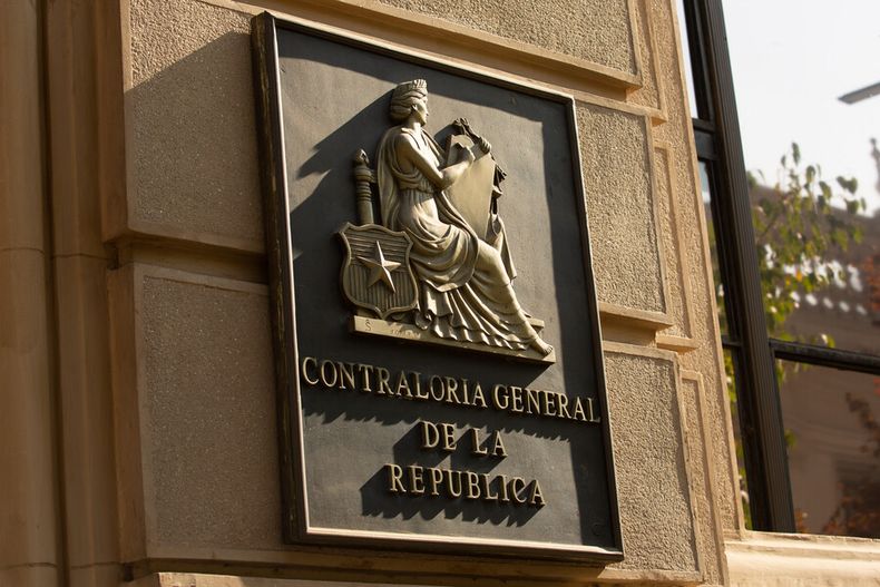 A_UNO_1282372.jpg