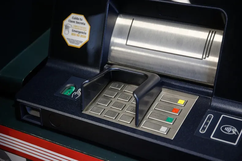 30426 a uno 1656118.webp