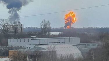 Presidente de Ucrania asegura que Rusia destruyó el aeropuerto de Vinnytsia tras bombardeo