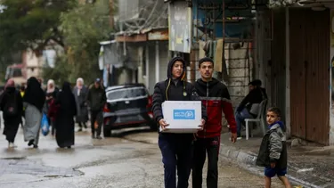 Israel sigue matando a palestinos que buscan comida pese a conversaciones para lograr la paz