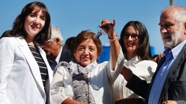 FOTOS| Así es la primera vivienda definitiva que entregó el gobierno en Viña del Mar