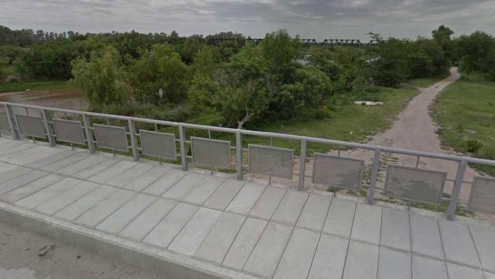 Joven argentina denunció que dos hombres tiraron a su hijo al río tras no poder abusar de ella