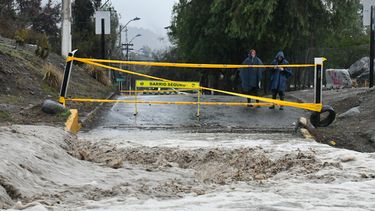 Alerta SAE: Evacuación de la ribera del río Tinguiririca en Palmilla por amenza de desborde