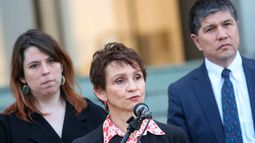 Gobierno explica la querella que presentará por el caso de la bomba a Grupo Angelini