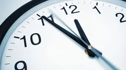 Cambio de hora en Chile: Se adelanta o se atrasa el reloj y en qué regiones no aplica la modificación