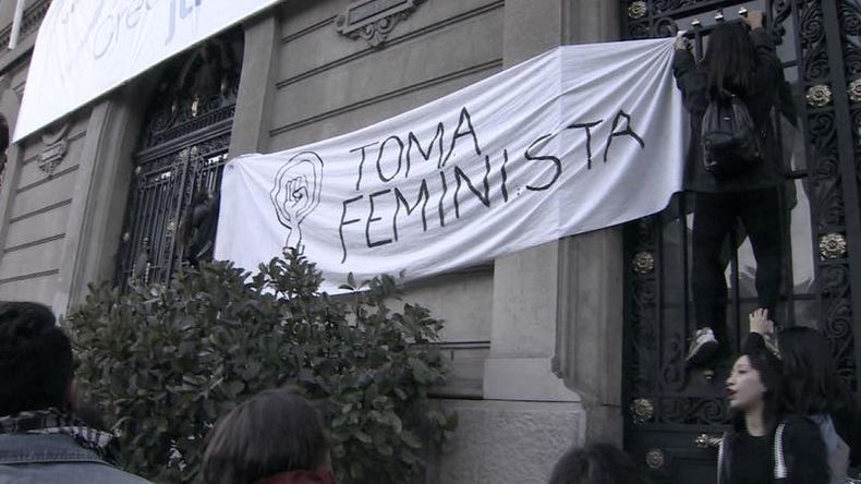 Toma feminista.jpg