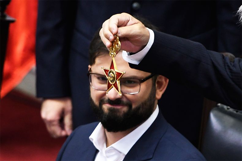 Boric piocha.jpg