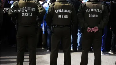 El Desconcierto | 18951 imagen de tres carabineros de espalda.webp