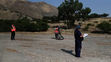 Se busca el “Cementerio de Pinochet”: Con última tecnología indagan los terrenos del Cerro Chena