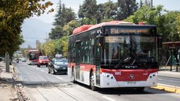 Gobierno interviene alza de transporte público: Será $10 y pasaje estudiante/adulto mayor se mantiene