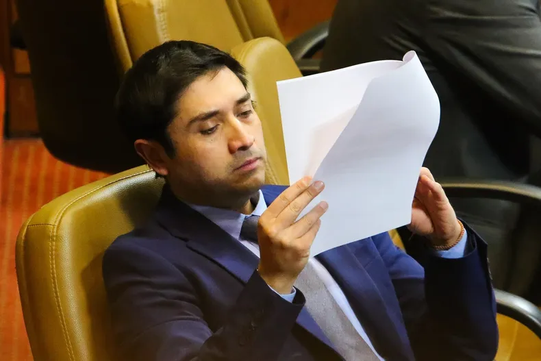 tras desafuero confirmado fiscalia solicita formalizacion de calisto por fraude al fisco de mas de 100 millones.webp