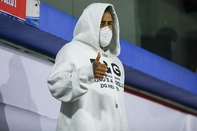 A_UNO_1285695.jpg