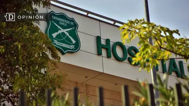 El Desconcierto | 13859 logo de carabineros en frontis de su hospital.webp