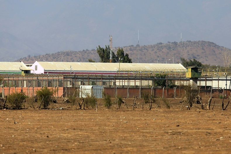 reos de punta peuco revierten con fallo restriccion de ingreso de alimentos, bebidas y utiles de aseo.jpg