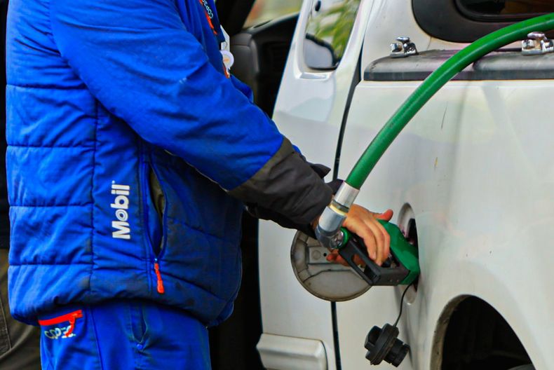 Valor de los combustibles a partir del jueves 15 de octubre. Créditos: Agencia UNO.