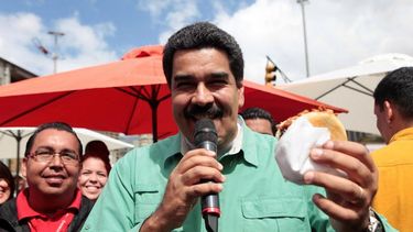 Arepas socialistas o el amargo sabor de la revolución bolivariana I: Los ojos de Chávez
