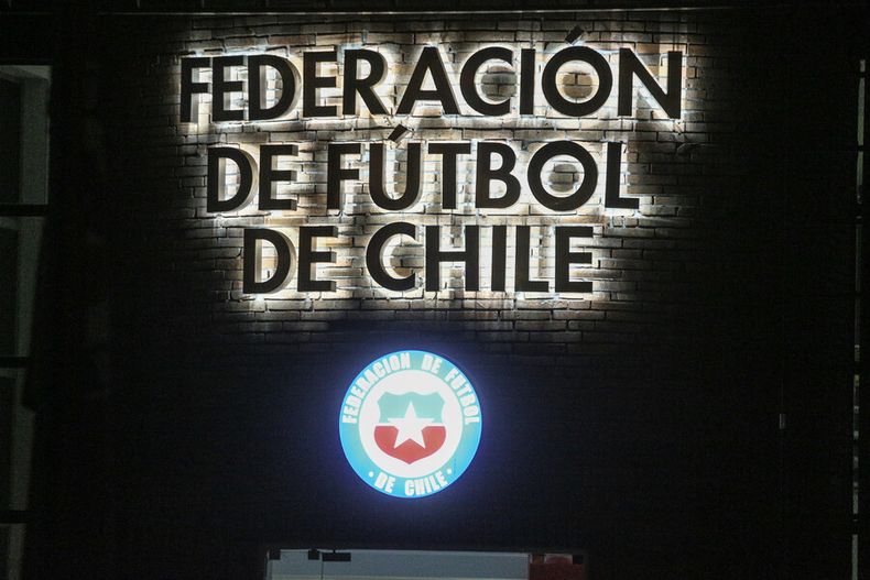 A_UNO_1363155.jpg