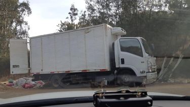 Hasta 100 UTM arriesga persona que botó mariscos en descomposición camino a Laguna Verde