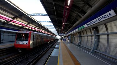 Metro restablece el servicio en la Línea 5 tras retrasos por problemas en un tren