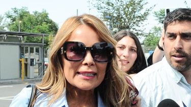 Feministas molestas por arresto domiciliario de Cathy Barriga: Es violencia institucional