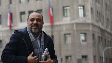 El nuevo rol del exministro Ávila como director de una Escuela municipal básica en San Miguel