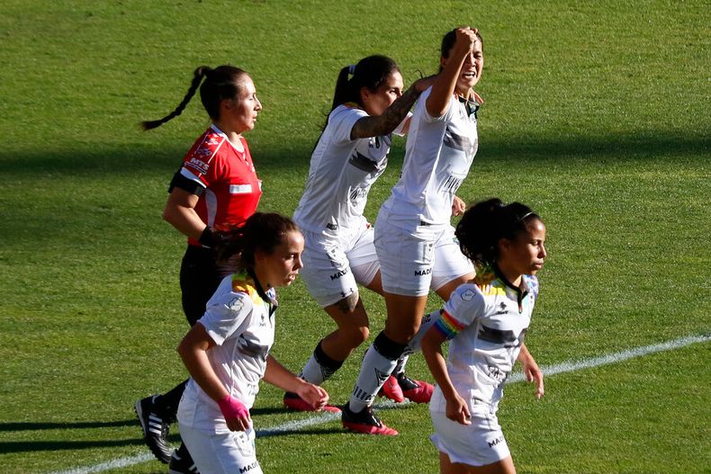 A_UNO_1241520.jpg