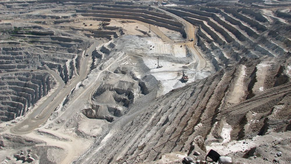 El Salvador prohíbe la minería metálica en todo su territorio