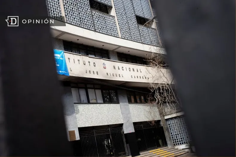 9584 foto de la entrada del instituto nacional.webp