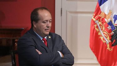 Valencia llega a Fiscalía con “guillotina”: Pide renuncia a 14 jefes de unidades especializadas