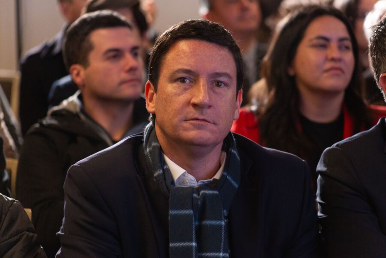 1163 arturo squella.jpg