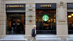 Trabajadora cerró local de Starbucks por falta de personal y la despidieron: Justicia ordenó pagarle $5 mill. y sindicato advirtió que no tolerarán régimen de precarización