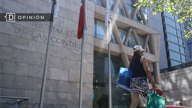 El Desconcierto | 6052 imagen del frontis de la municipalidad de las condes.jpg