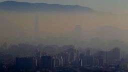 Alerta, preemergencia o emergencia ambiental: ¿Qué diantres está pasando con el aire en la Región Metropolitana?