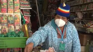Hierbas y brigadas ancestrales: La lucha alternativa contra el COVID-19 que da Bolivia