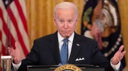 Biden llama carnicero a Putin durante una visita a un campo de refugiados de Polonia